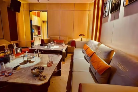 郑州赤道LIVEHOUSE招聘模特,提供住宿/报销路费,奋力拼搏闯出职场一片新天