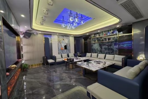 红河夜场诚聘酒水促销员 提供住宿与日结薪资